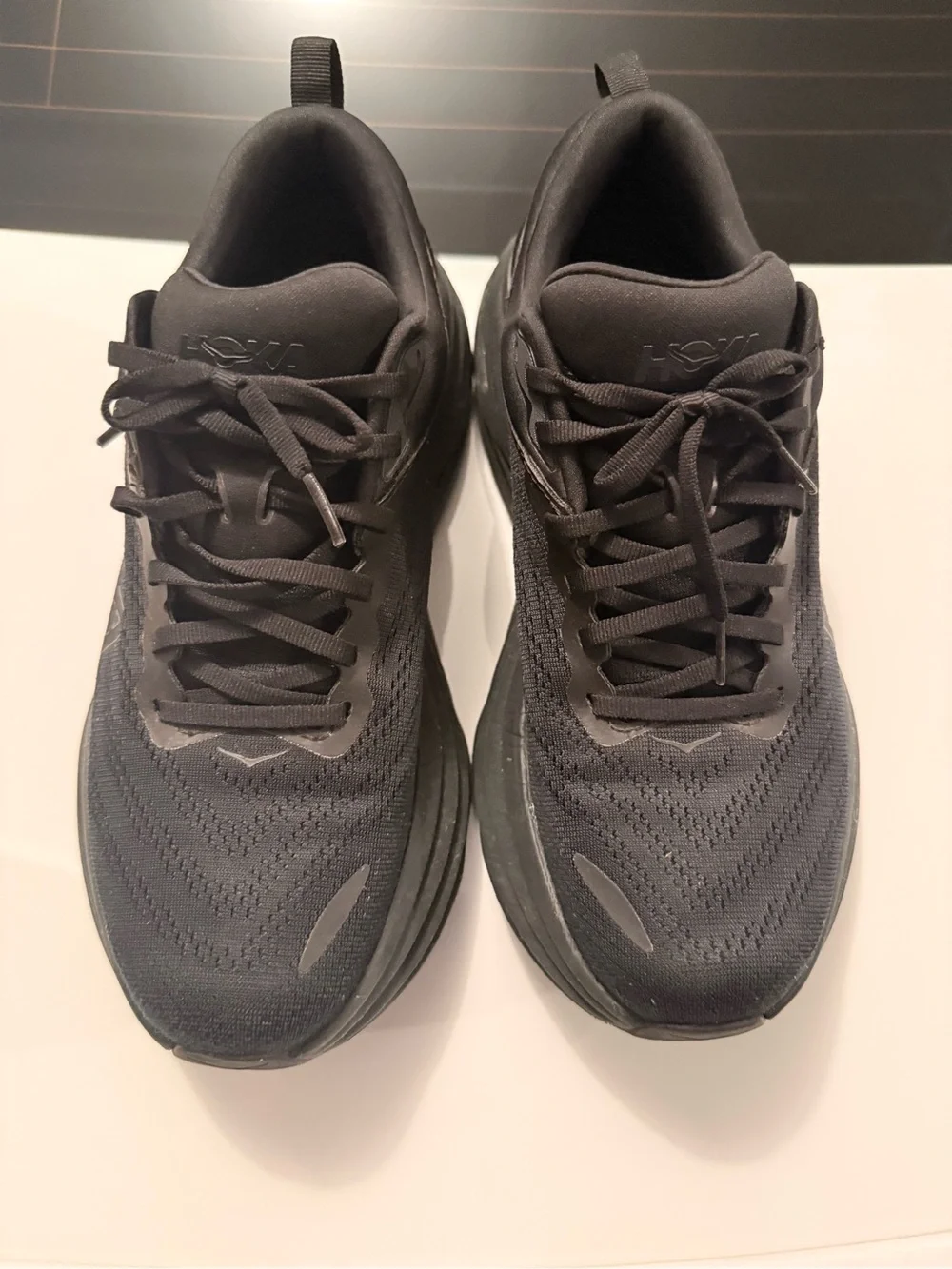 Hoka Bondi 8 Men's 9.5 All-Black Athletic Running Shoes